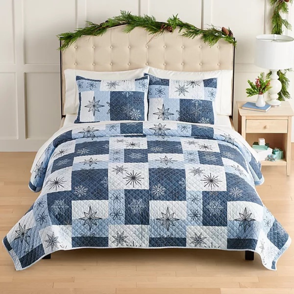 King/cal-king Snowflake quilt set Christmas Quilt